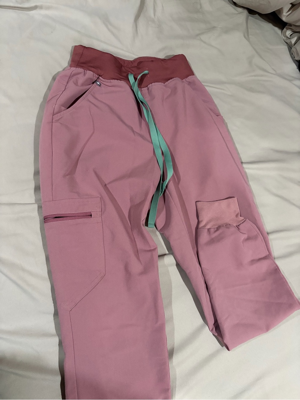 FIGS mineral mauve Jogger